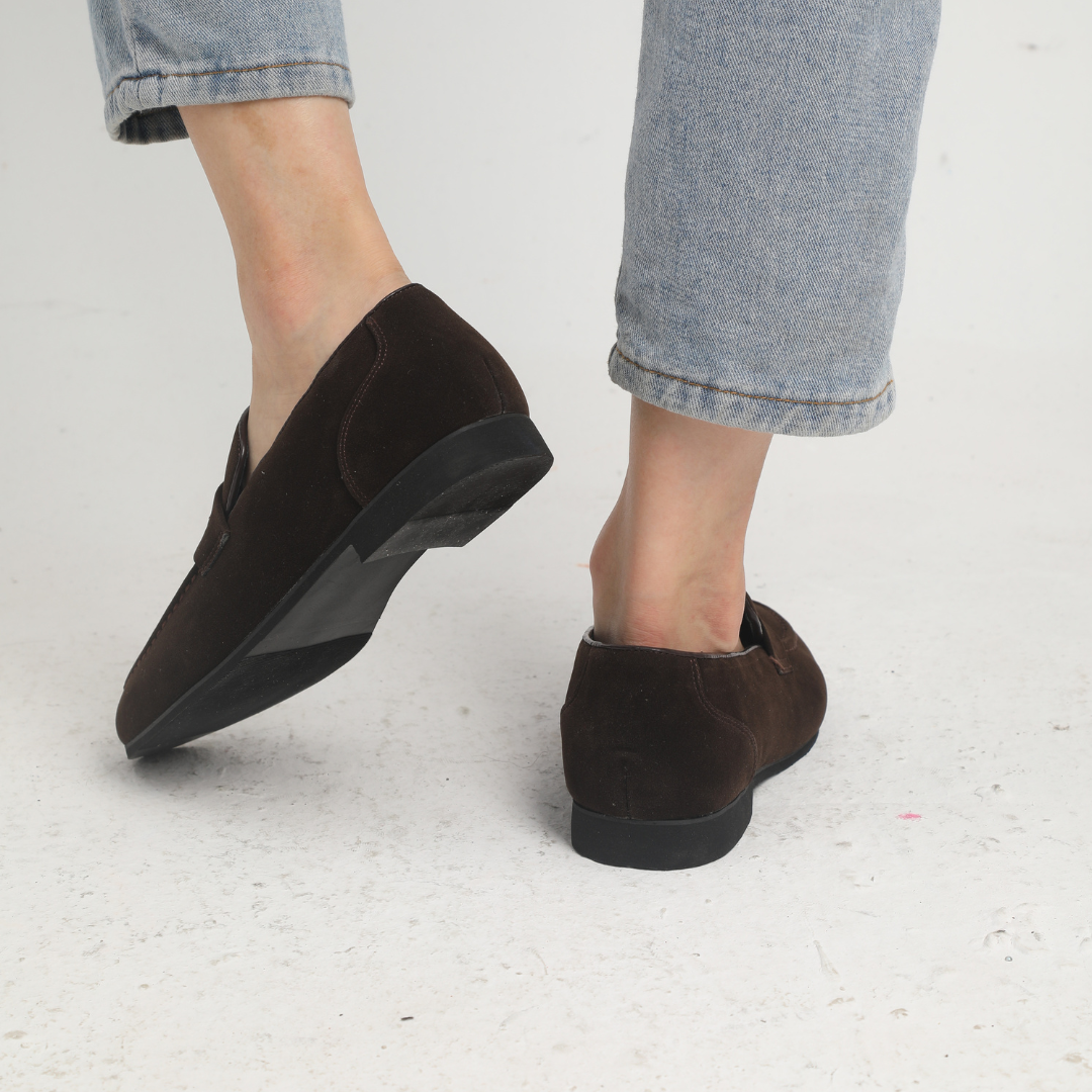 Cleeff™ | Oud Geld Suede Strap Loafers