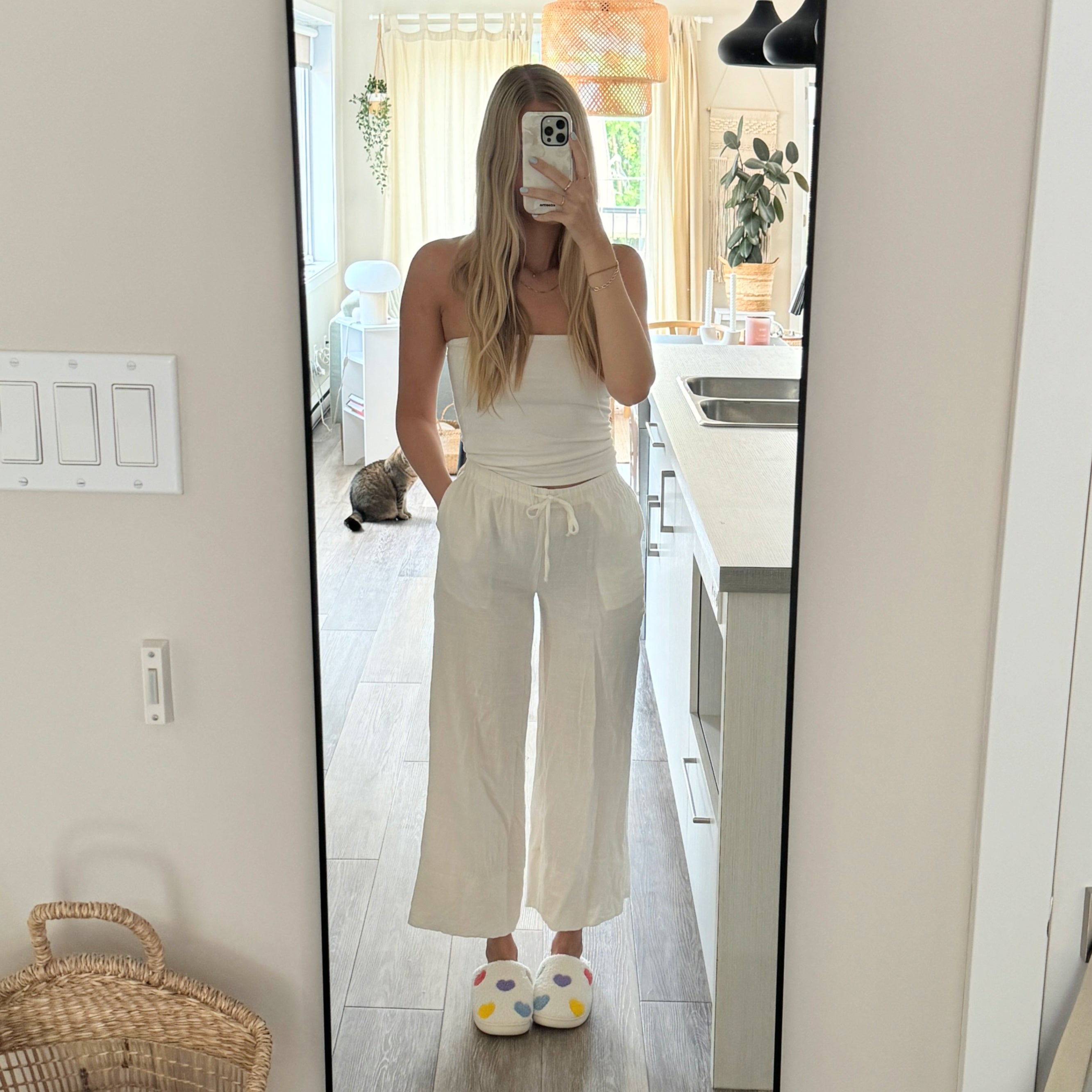 Cleevanzo™ | Colourful Heart Slippers