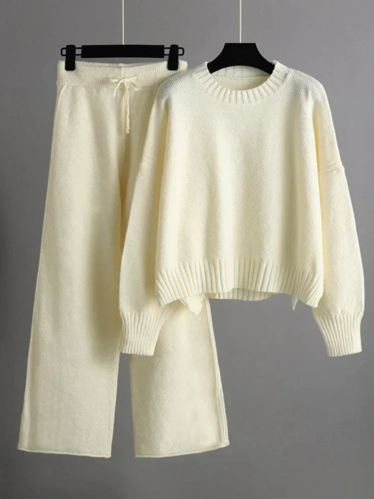 Cleevanzo™ | Elegant Knit Duo