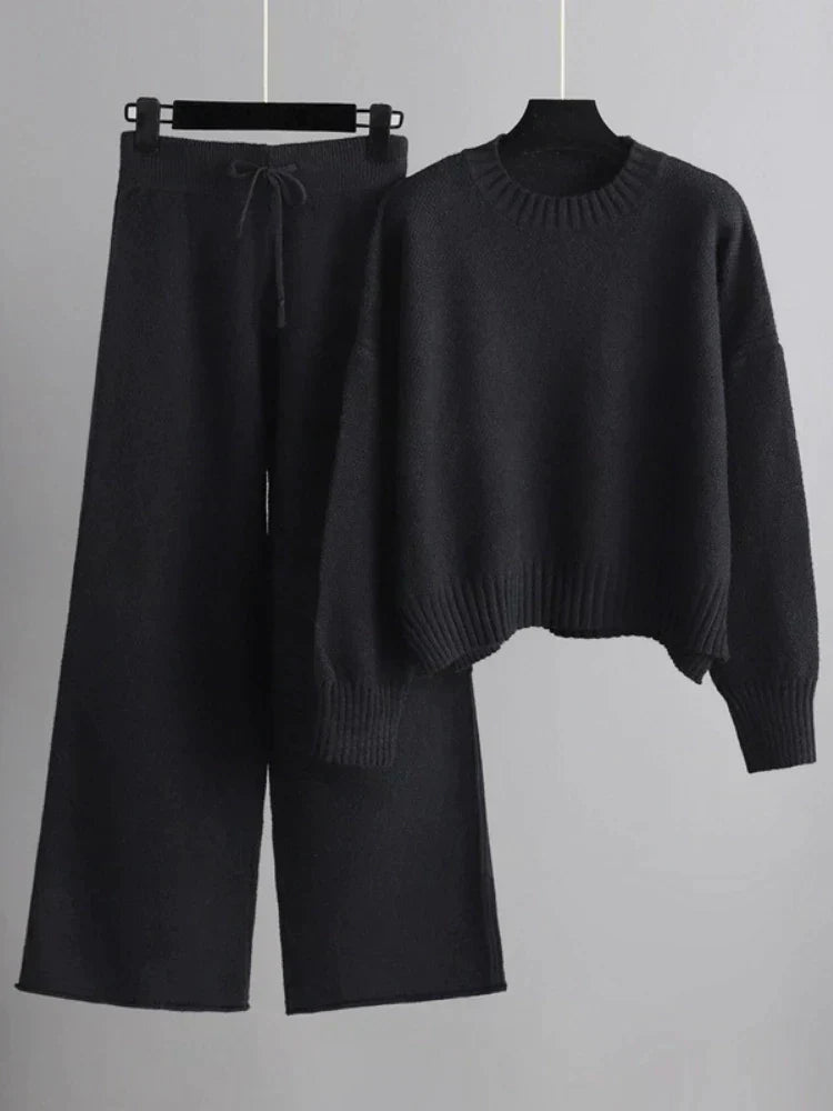 Cleevanzo™ | Elegant Knit Duo